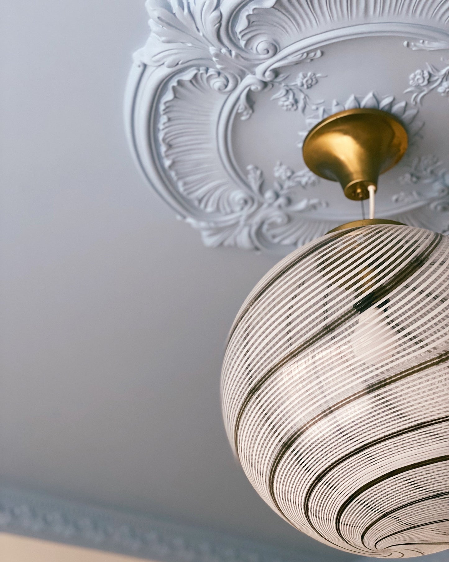 Rosace de plafond R120